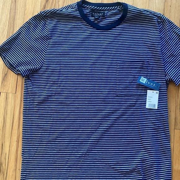 Velvet by Graham & Spencer Men’s L T-shirt NWT - Picture 2 of 4